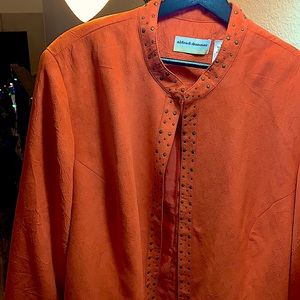 Beautiful classy Alfred Dunner blazer imitation suede but styled from polyester